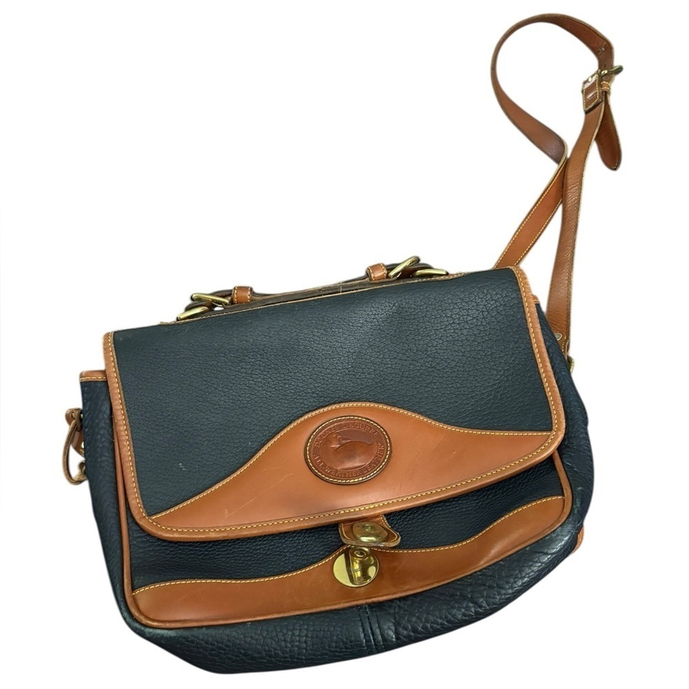 Vintage All Weather Pebbled Leather Dooney & Bourke Deep Navy/Tan Crossbody Bag - Picture 11 of 12